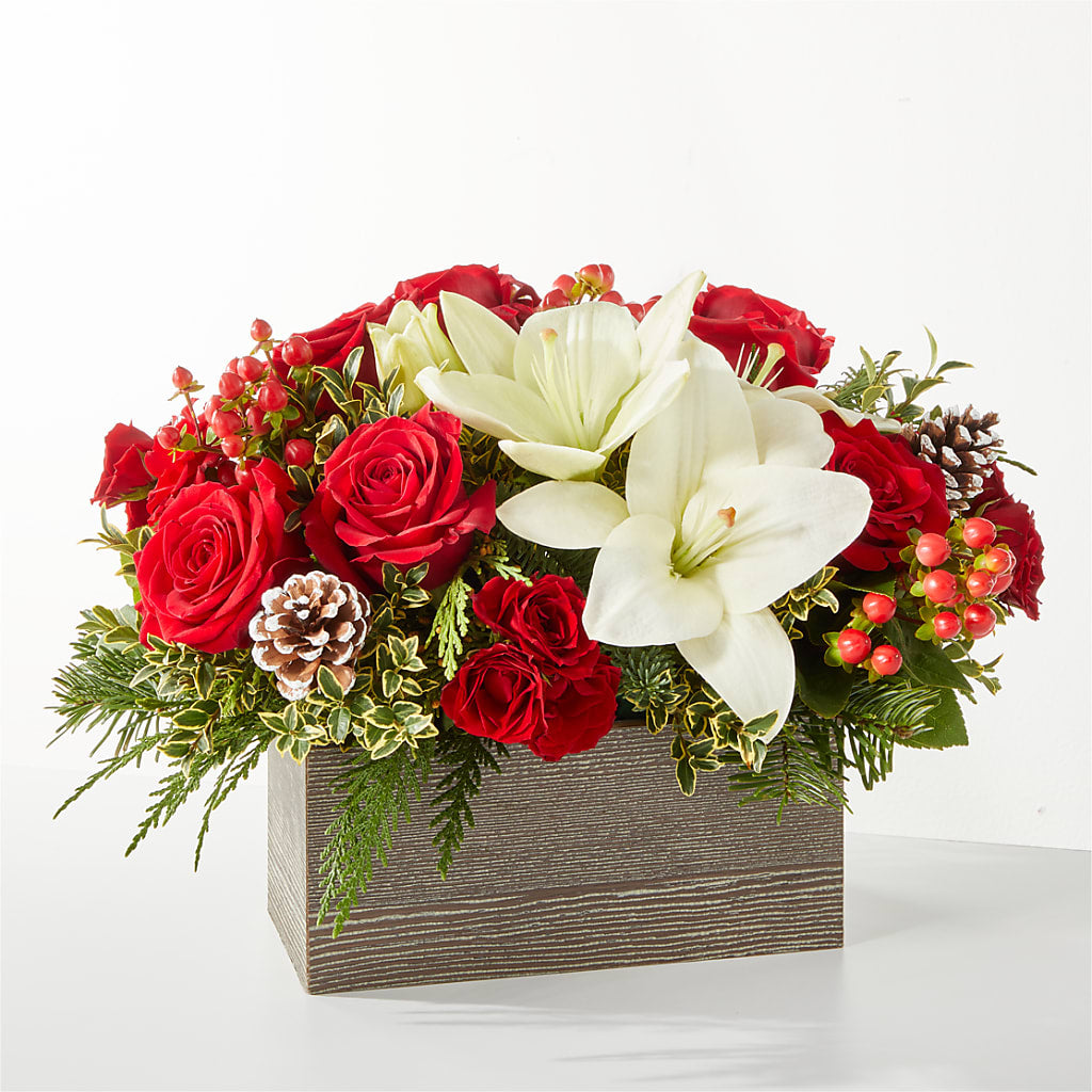 Snowy Wonderland Bouquet – FELTY-ROLAND FLORIST & PLANT INC, Elizabethton TN