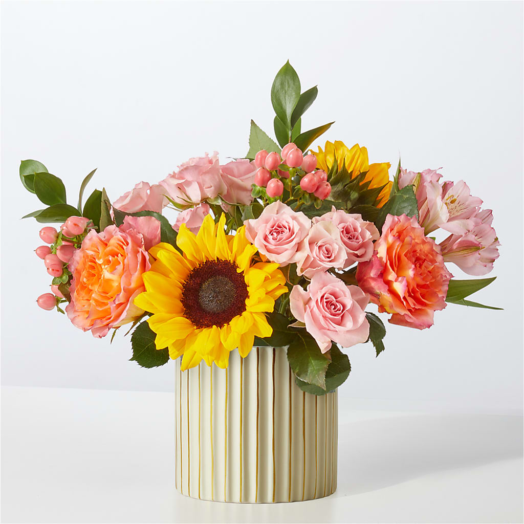 Sun's Out Bouquet – FELTY-ROLAND FLORIST & PLANT INC, Elizabethton TN