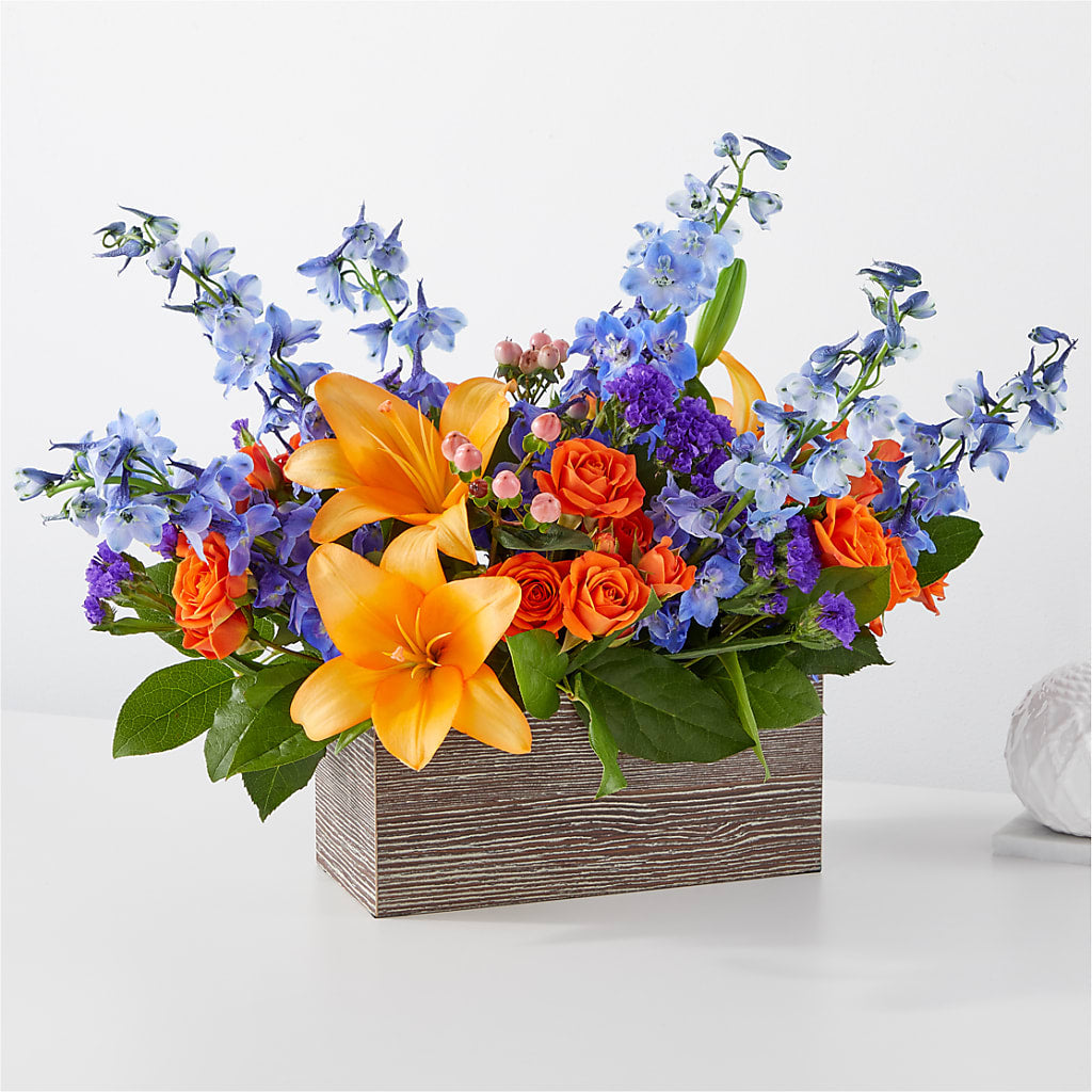 Radiant Citrus Box Bouquet – FELTY-ROLAND FLORIST & PLANT INC, Elizabethton TN