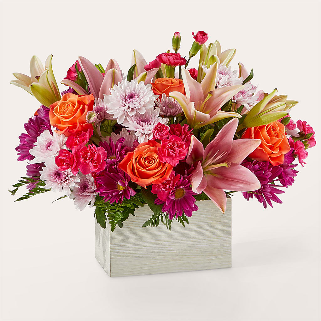 Light of My Life Box Bouquet – FELTY-ROLAND FLORIST & PLANT INC, Elizabethton TN