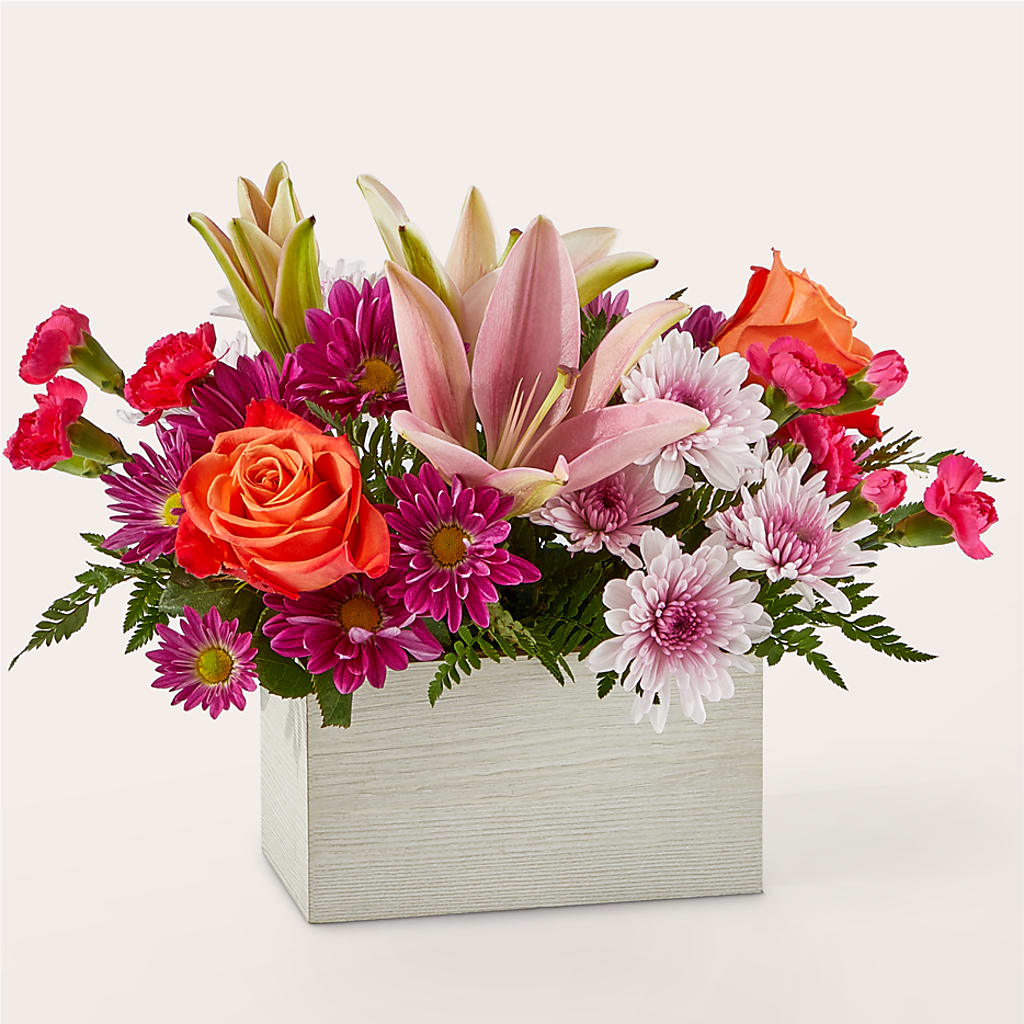 Light of My Life Box Bouquet – FELTY-ROLAND FLORIST & PLANT INC, Elizabethton TN