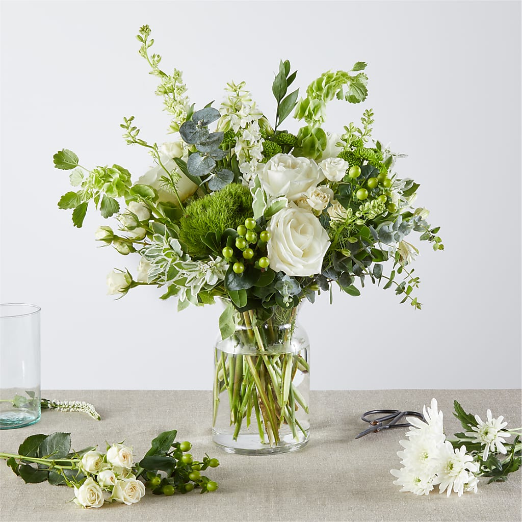 Irish Garden - A Florist Original – FELTY-ROLAND FLORIST & PLANT INC, Elizabethton TN