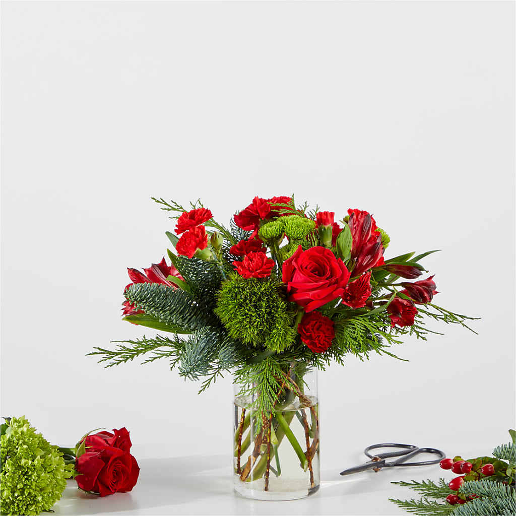 Merry Moment Bouquet – A Florist Original – FELTY-ROLAND FLORIST & PLANT INC, Elizabethton TN
