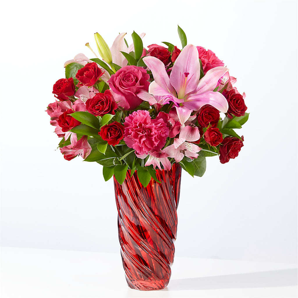 In Love Bouquet with Luxe Swirl Vase – FELTY-ROLAND FLORIST & PLANT INC, Elizabethton TN