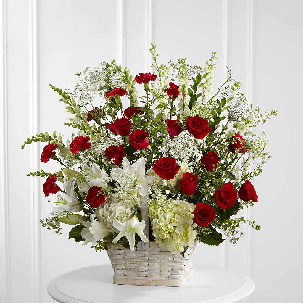 In Loving Memory Arrangement – FELTY-ROLAND FLORIST & PLANT INC, Elizabethton TN
