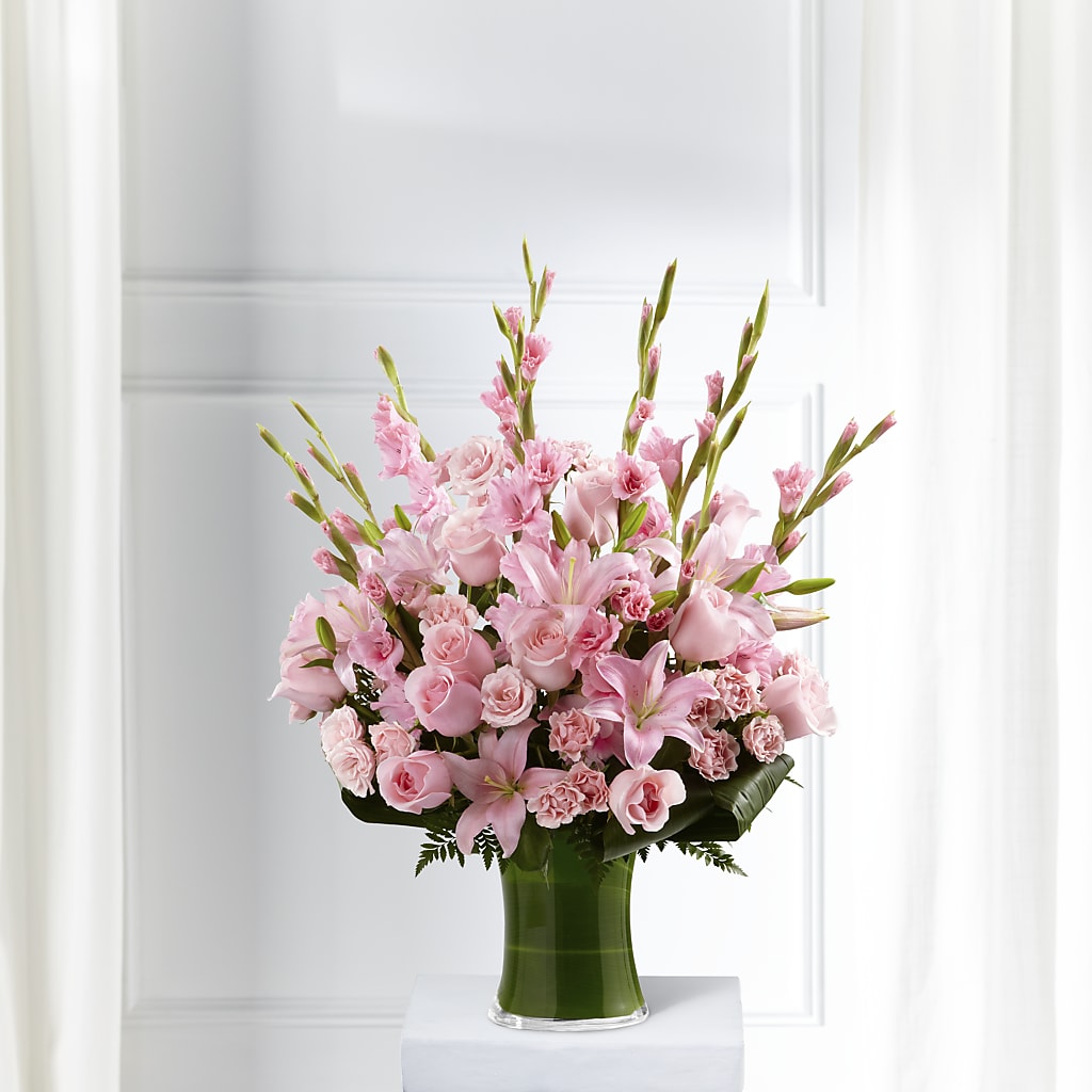 Lovely Tribute Bouquet – FELTY-ROLAND FLORIST & PLANT INC, Elizabethton TN