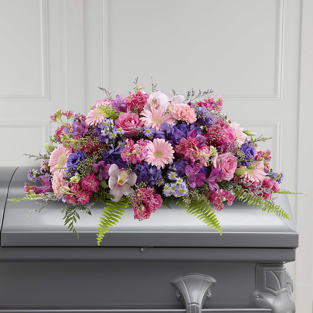 Glorious Garden Casket Spray – FELTY-ROLAND FLORIST & PLANT INC, Elizabethton TN