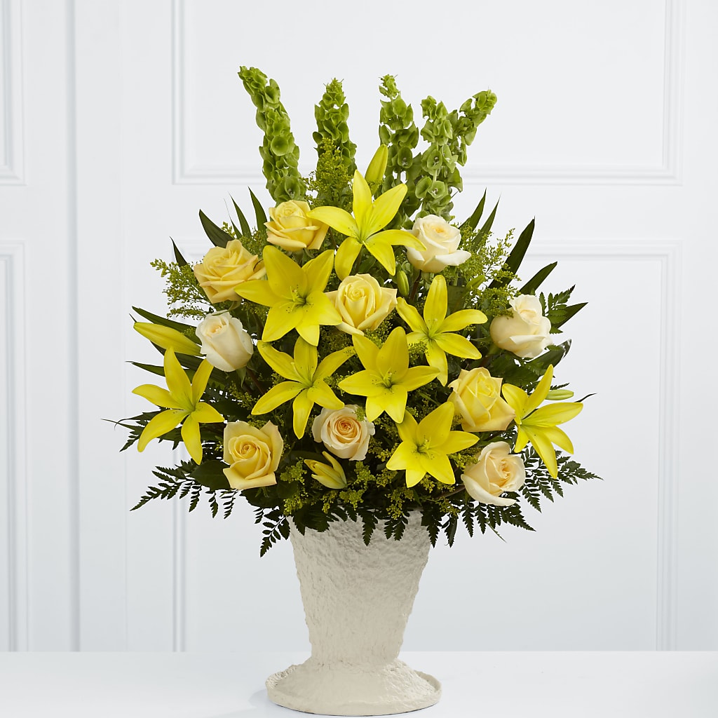 Golden Memories Arrangement – FELTY-ROLAND FLORIST & PLANT INC, Elizabethton TN