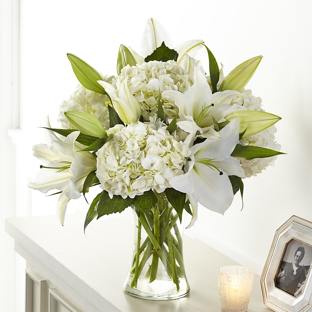 Compassionate Lily Bouquet – FELTY-ROLAND FLORIST & PLANT INC, Elizabethton TN