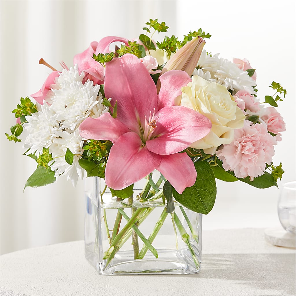 By Your Side Bouquet – FELTY-ROLAND FLORIST & PLANT INC, Elizabethton TN