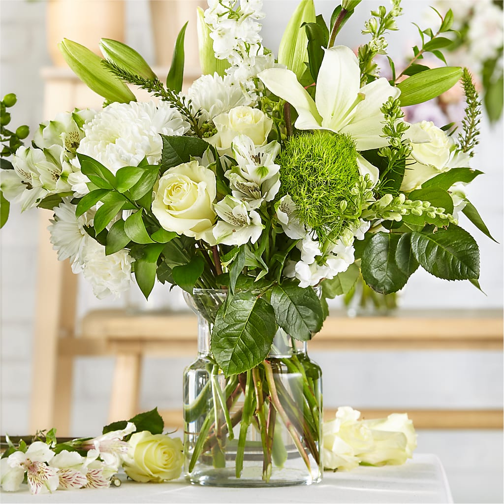Classic Ivory – A Florist Original – FELTY-ROLAND FLORIST & PLANT INC, Elizabethton TN