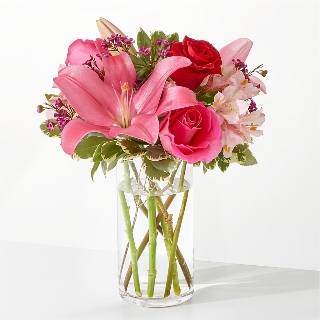 Lucky in Love Bouquet – FELTY-ROLAND FLORIST & PLANT INC, Elizabethton TN