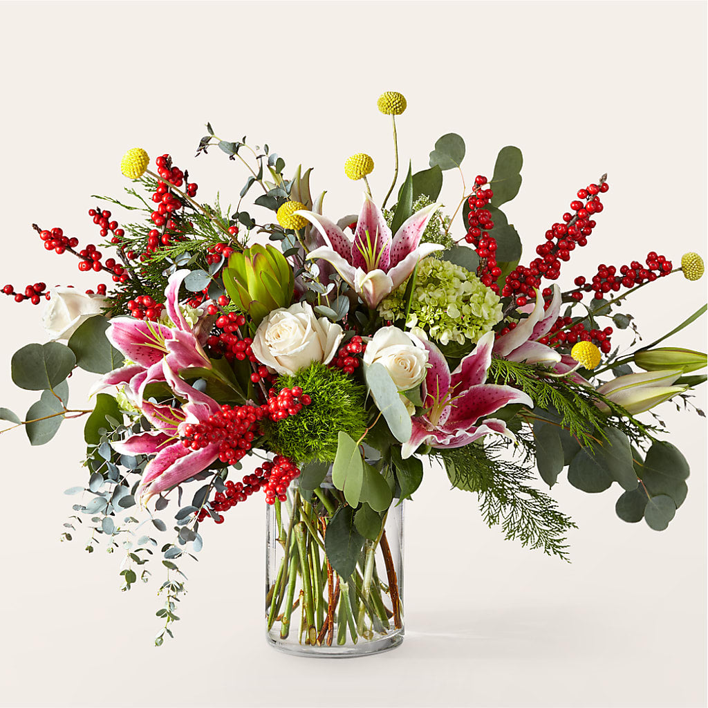 Berry & Bright Bouquet – FELTY-ROLAND FLORIST & PLANT INC, Elizabethton TN