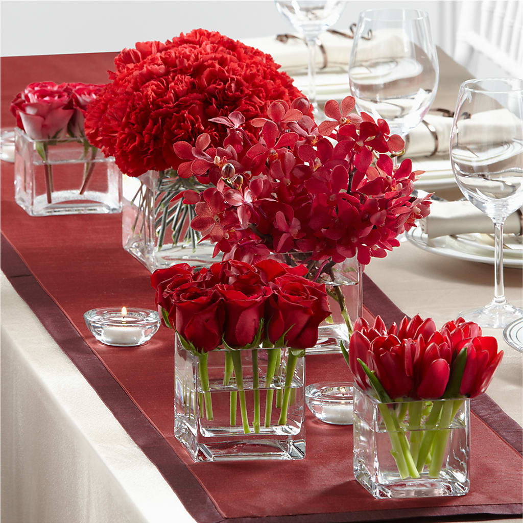 Modern Grace Centerpiece – FELTY-ROLAND FLORIST & PLANT INC, Elizabethton TN