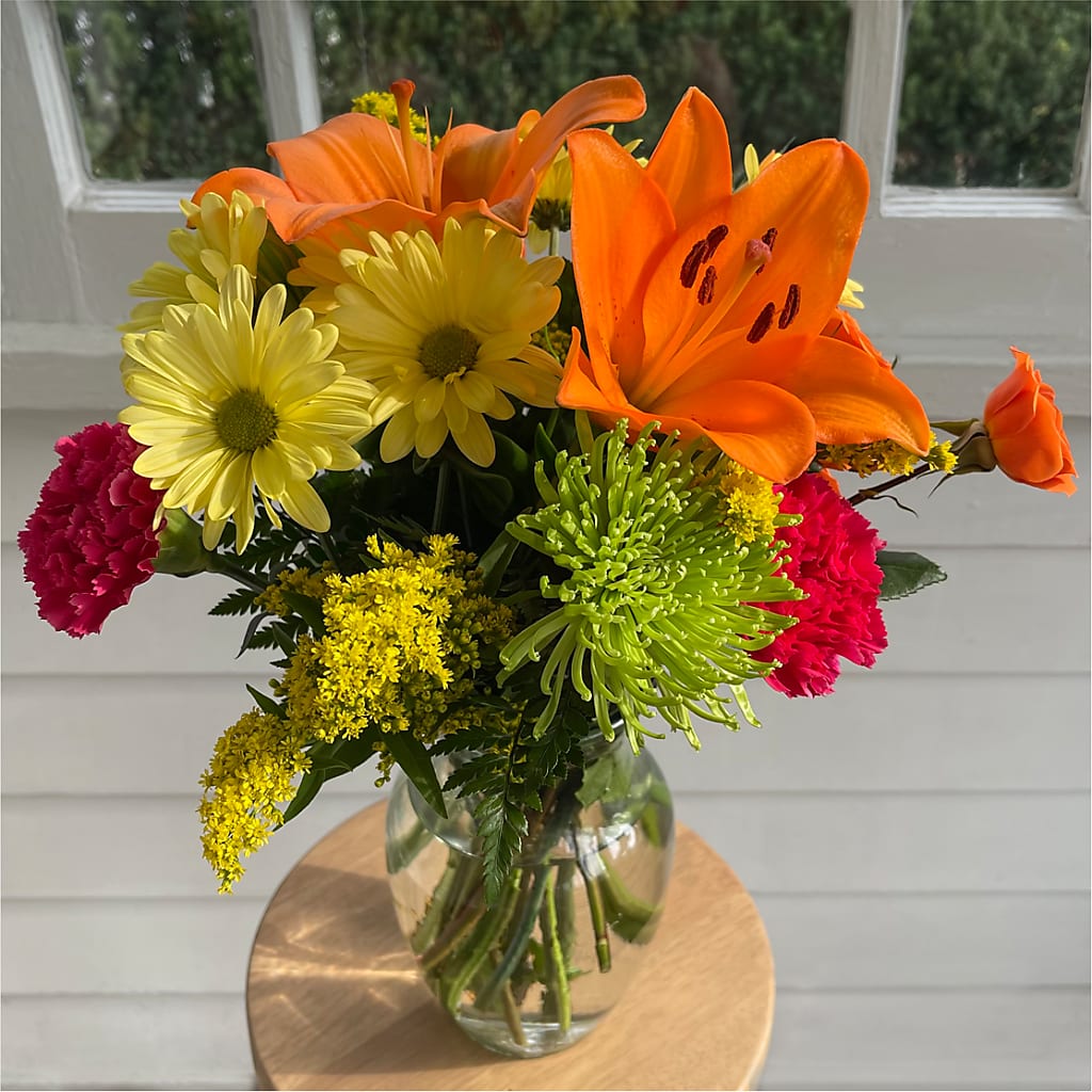 Bold & Bright – A Florist Original – FELTY-ROLAND FLORIST & PLANT INC, Elizabethton TN