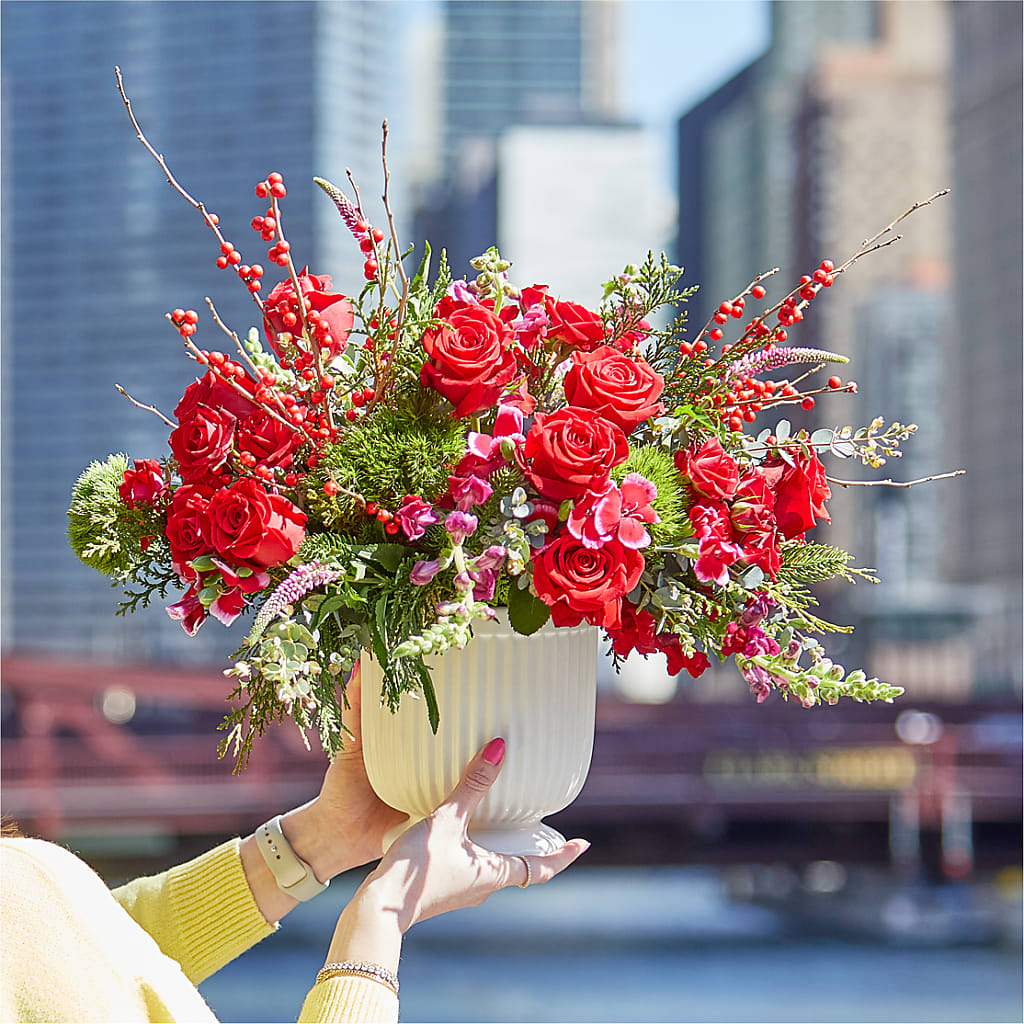 Big Red Bow Bouquet – FELTY-ROLAND FLORIST & PLANT INC, Elizabethton TN
