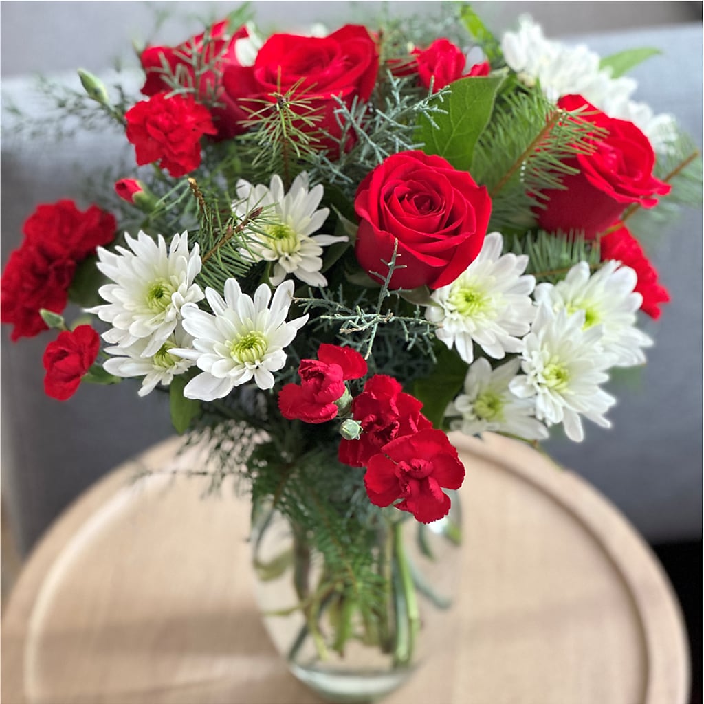 Seasonal Magic Bouquet – FELTY-ROLAND FLORIST & PLANT INC, Elizabethton TN