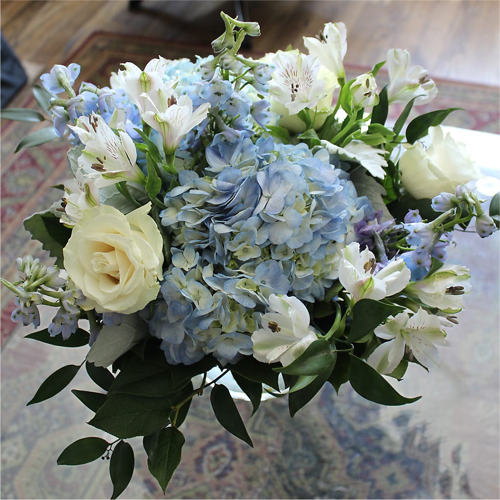 Clear Skies Bouquet – FELTY-ROLAND FLORIST & PLANT INC, Elizabethton TN