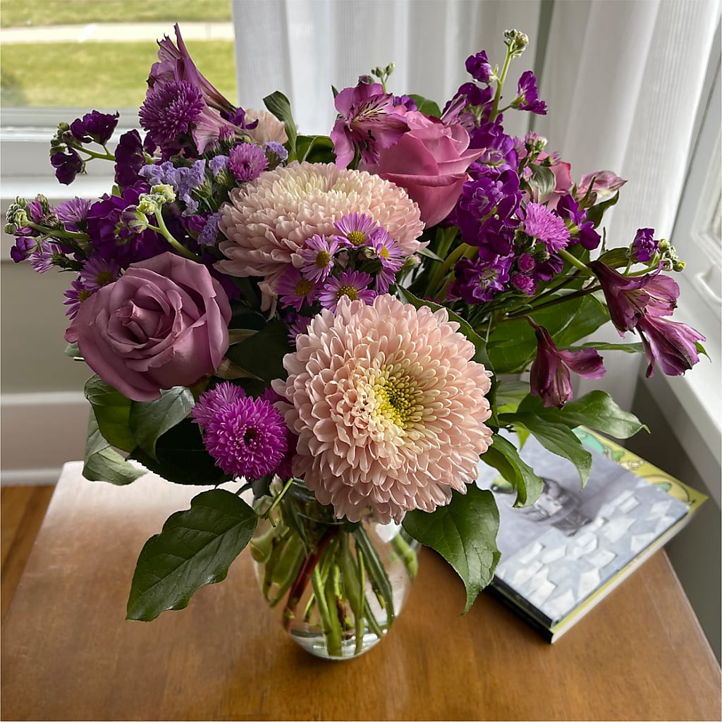Ultraviolet Bouquet – FELTY-ROLAND FLORIST & PLANT INC, Elizabethton TN