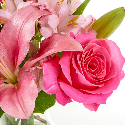 Lots of Love Bouquet – FELTY-ROLAND FLORIST & PLANT INC, Elizabethton TN